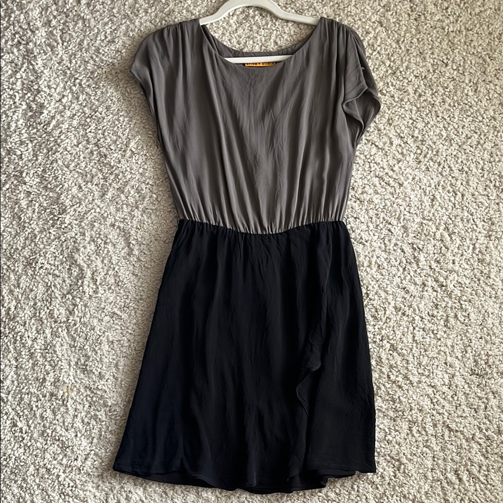 Alice + Olivia Gray and Black Ruffled Tiered Midi Dress